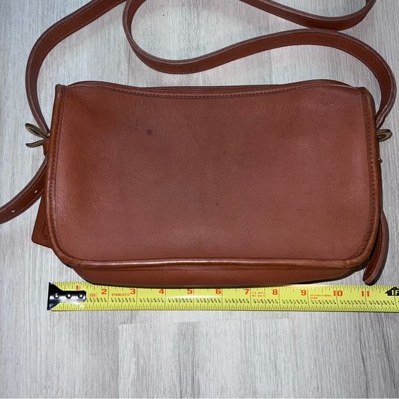 VINTAGE COACH MITCHELL BRITISH TAN
CROSSBODY BAG 9938 - Picture 2 of 13